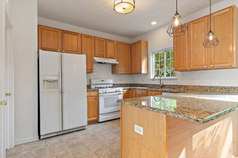 71 Monarch Drive Streamwood IL 60107
