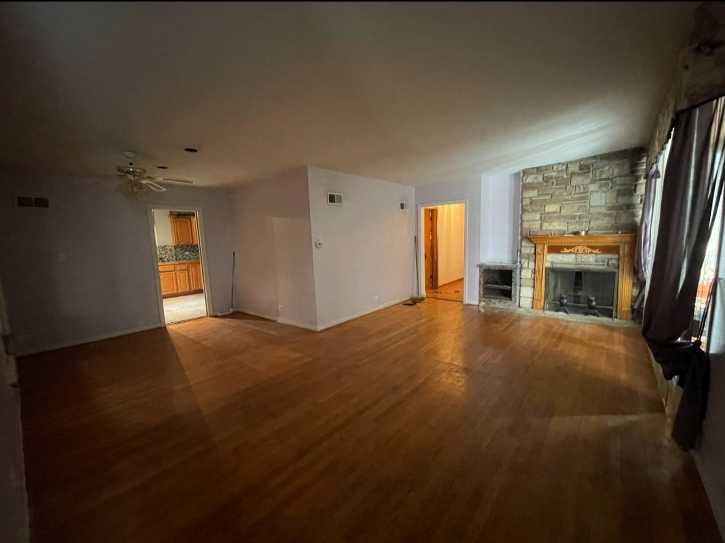 8801 South Paxton Avenue Chicago IL 60617