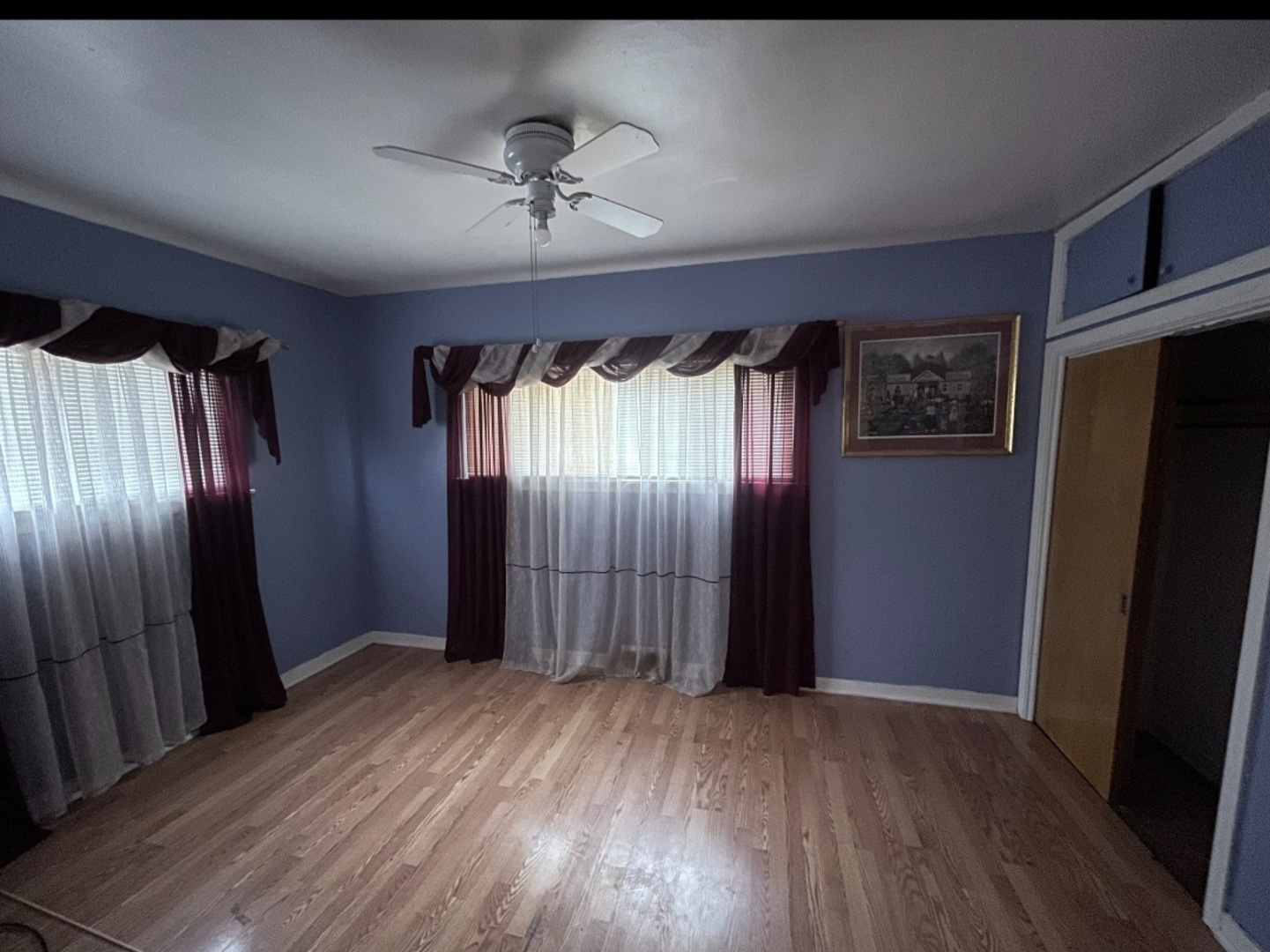 8801 South Paxton Avenue Chicago IL 60617