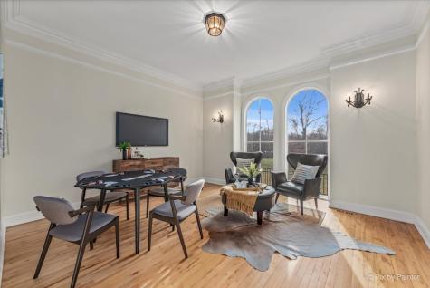 27 West Onwentsia Road Lake Forest IL 60045