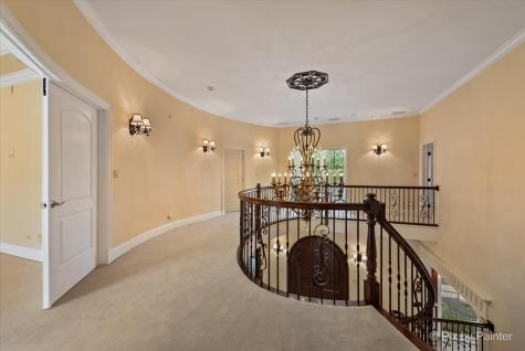 27 West Onwentsia Road Lake Forest IL 60045