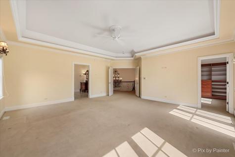 27 West Onwentsia Road Lake Forest IL 60045