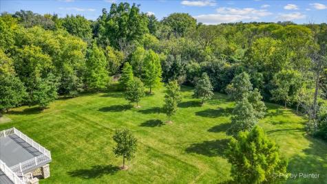 27 West Onwentsia Road Lake Forest IL 60045