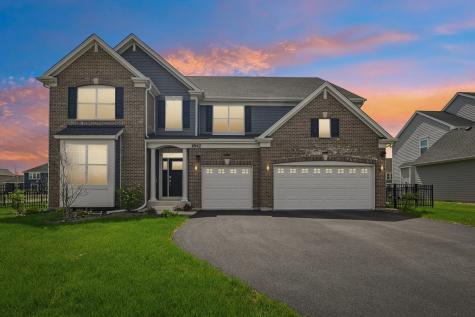 1842 Coralito Lane Elgin IL 60124