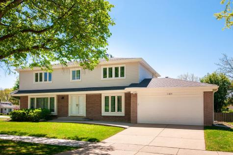 1829 East Bittersweet Lane Mount Prospect IL 60056