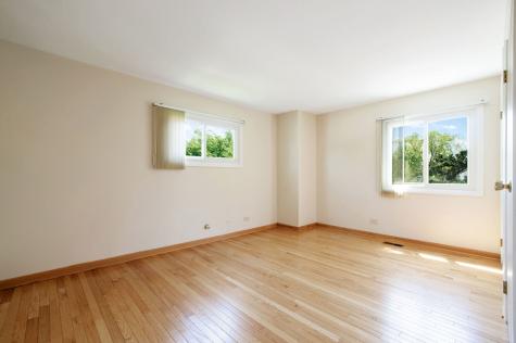 1829 East Bittersweet Lane Mount Prospect IL 60056
