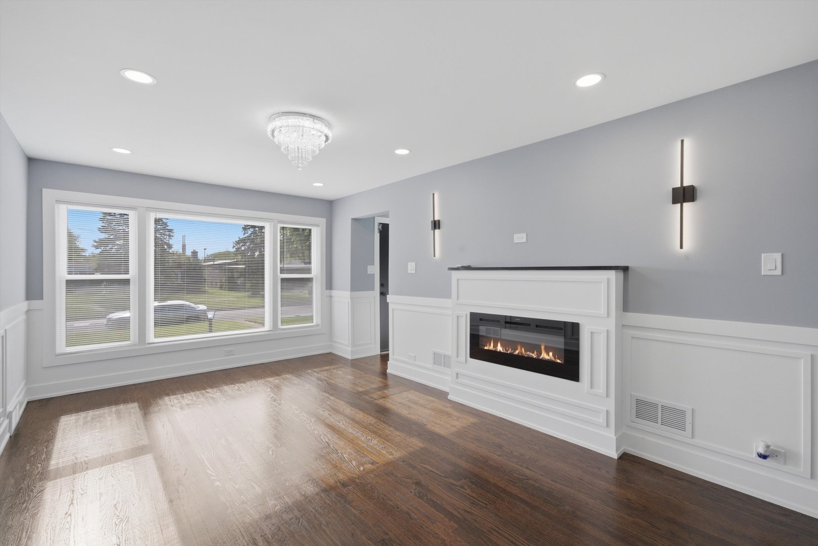 8243 South Wabash Avenue Chicago IL 60619