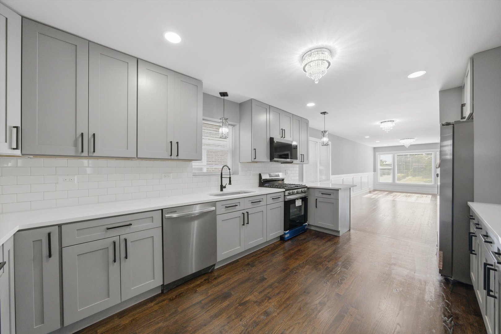 8243 South Wabash Avenue Chicago IL 60619