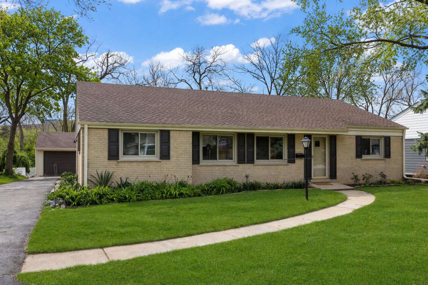 5818 Ridgewood Drive Western Springs IL 60558