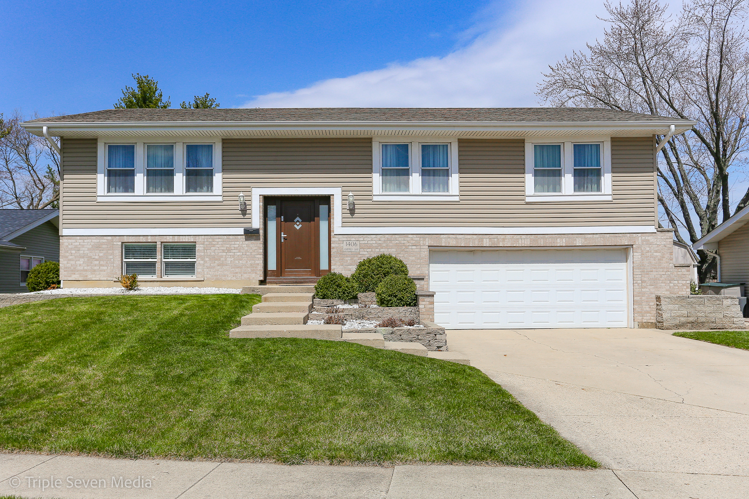 1406 Edgefield Lane Hoffman Estates IL 60169
