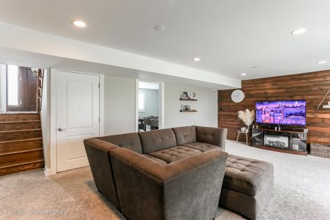 1406 Edgefield Lane Hoffman Estates IL 60169