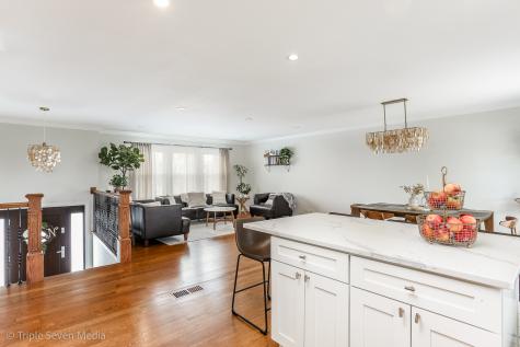 1406 Edgefield Lane Hoffman Estates IL 60169