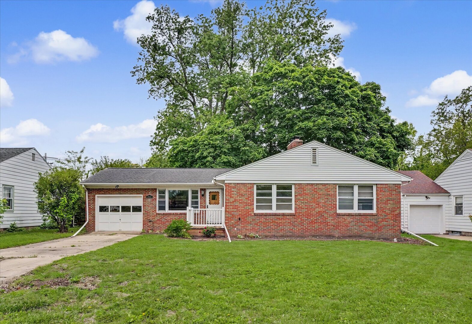 311 Flora Drive Champaign IL 61821