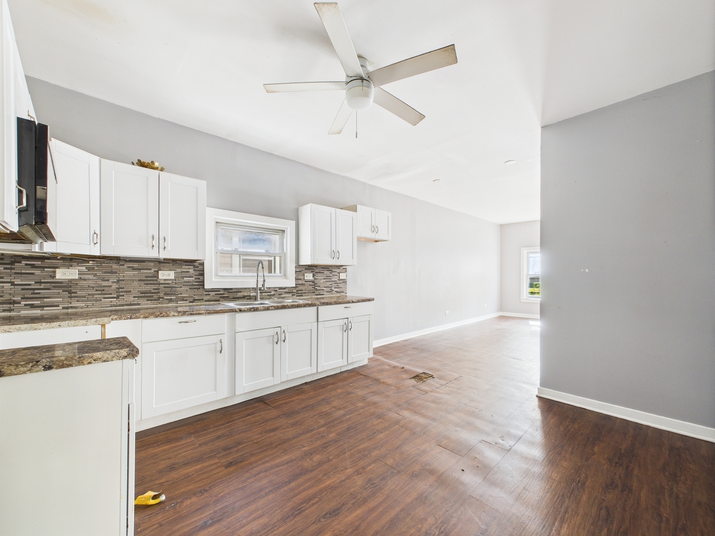 12337 South Wallace Street Chicago IL 60628