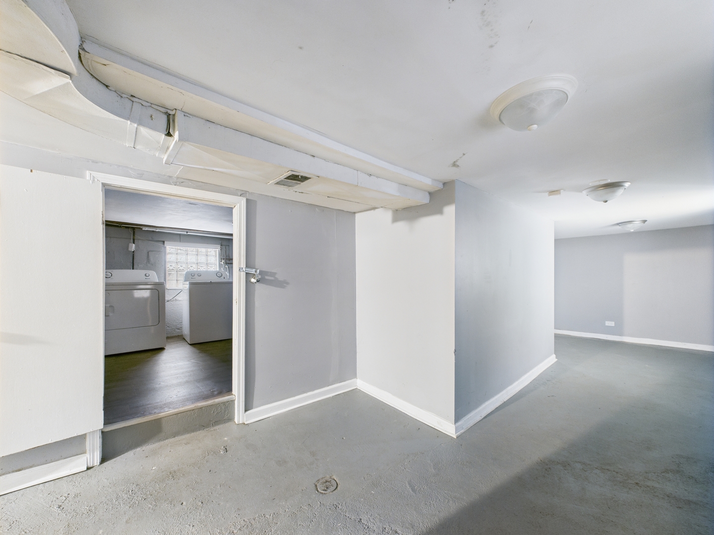 12337 South Wallace Street Chicago IL 60628