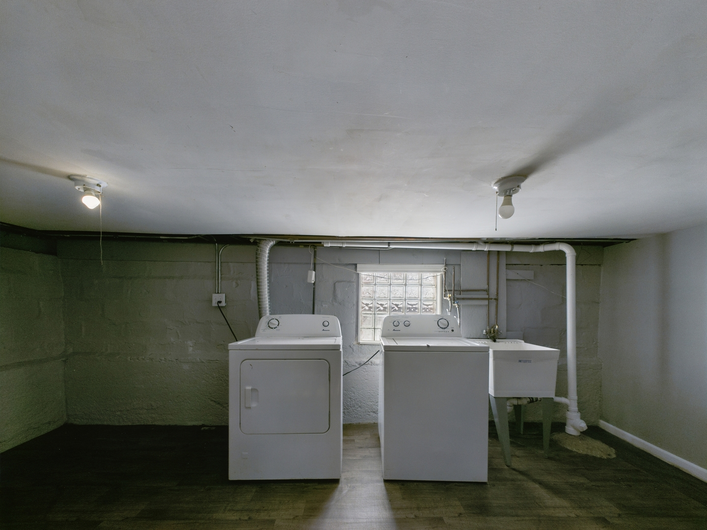 12337 South Wallace Street Chicago IL 60628