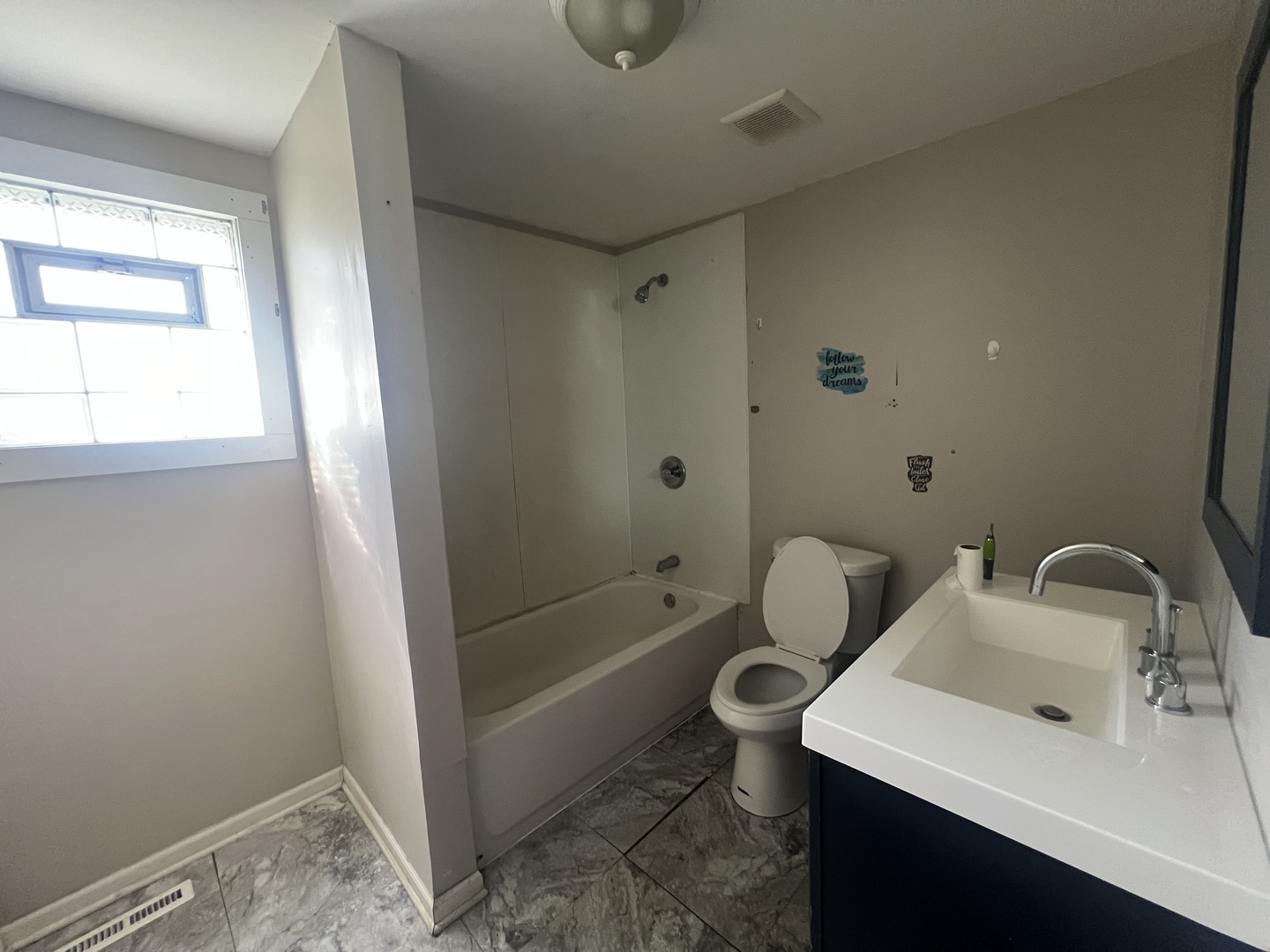 11516 South Yale Avenue Chicago IL 60628