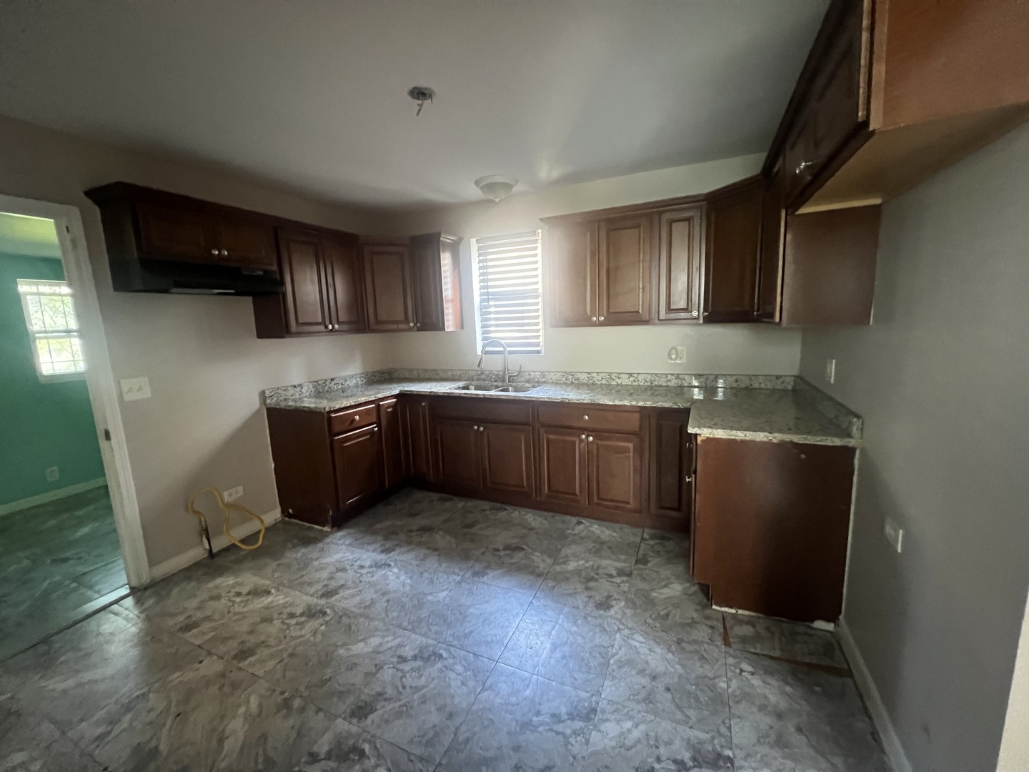 11516 South Yale Avenue Chicago IL 60628