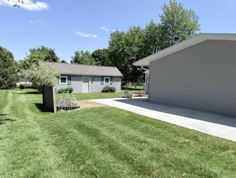 617 South Linn Street Shannon IL 61078