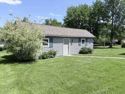 617 South Linn Street Shannon IL 61078