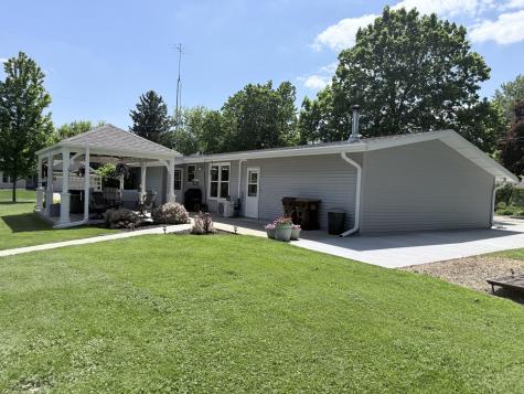 617 South Linn Street Shannon IL 61078