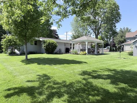 617 South Linn Street Shannon IL 61078