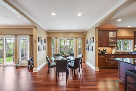 4315 Suffield Court Skokie IL 60076