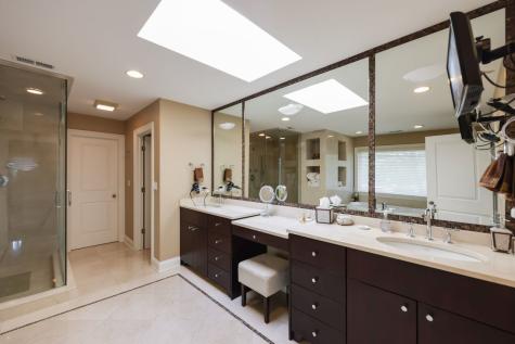 4315 Suffield Court Skokie IL 60076