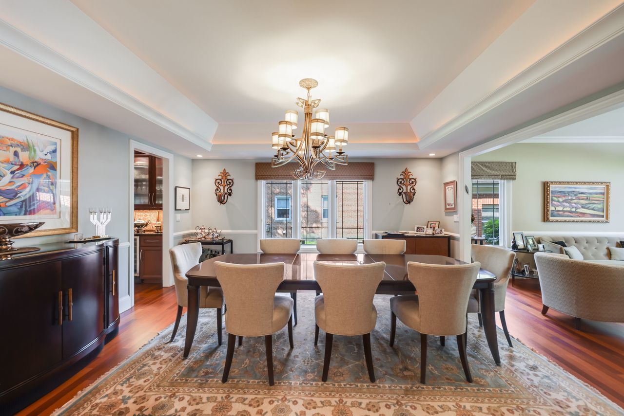 4315 Suffield Court Skokie IL 60076