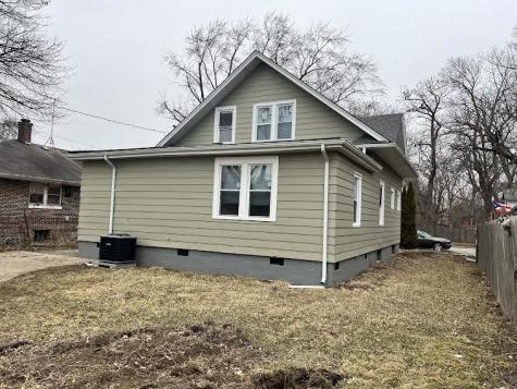 805 Helmholz Avenue Waukegan IL 60085
