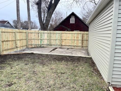 805 Helmholz Avenue Waukegan IL 60085