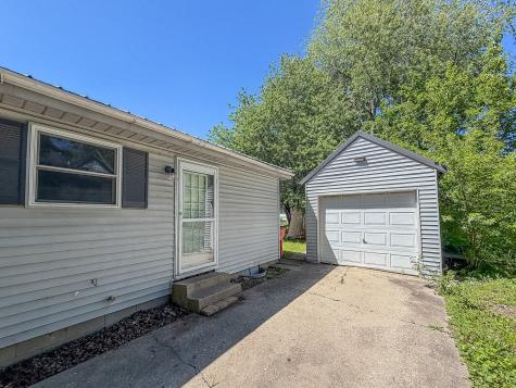 720 West Jefferson Street Sullivan IL 61951