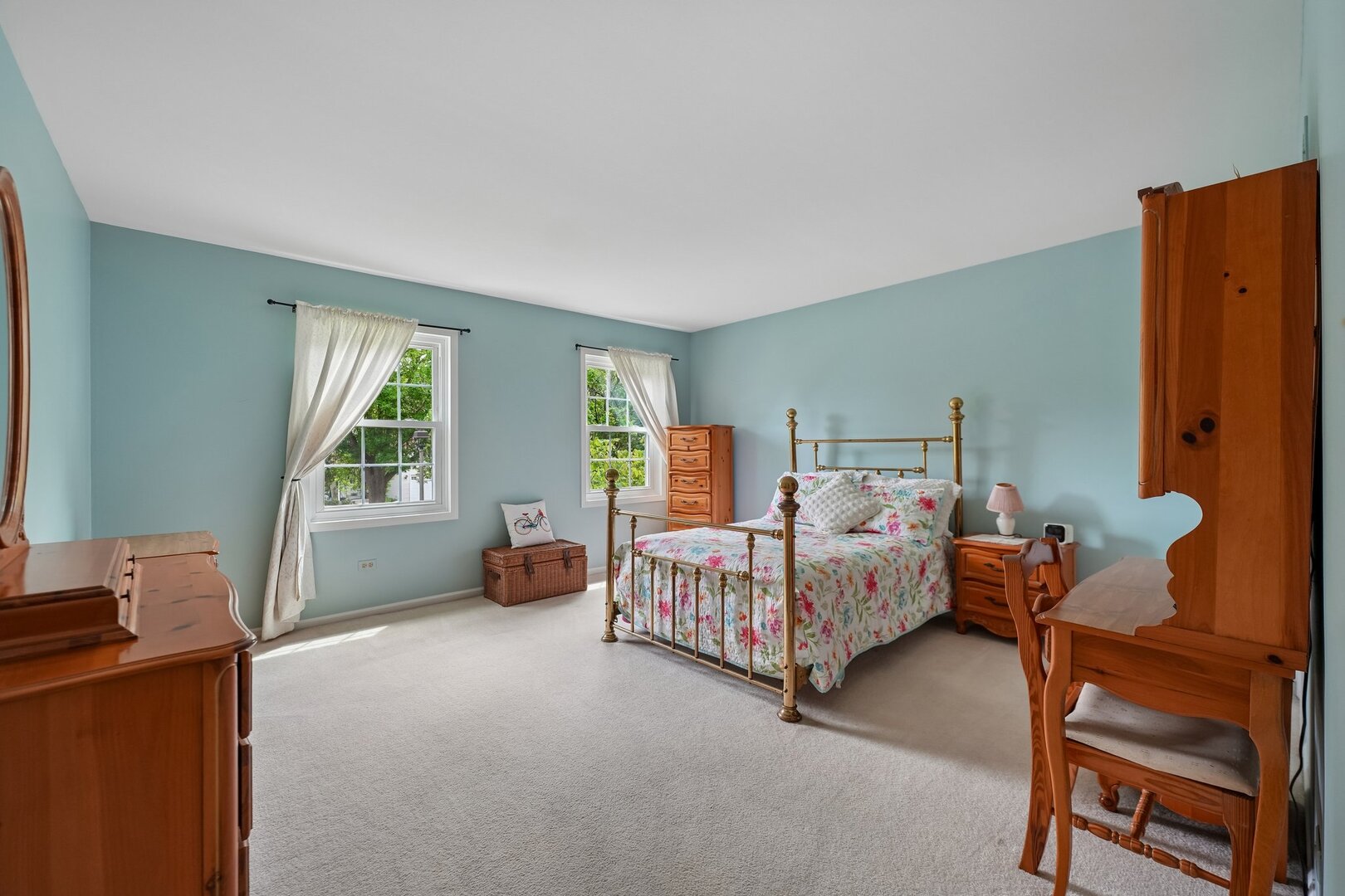 737 Clovetree Court Naperville IL 60540