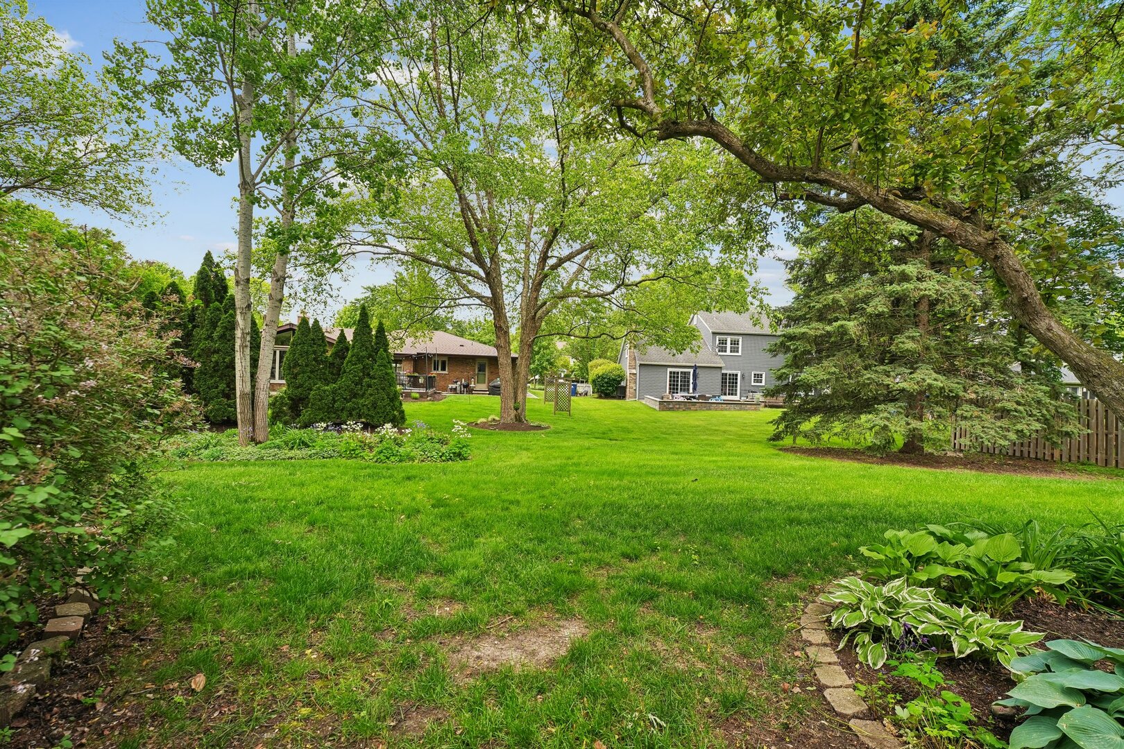 737 Clovetree Court Naperville IL 60540