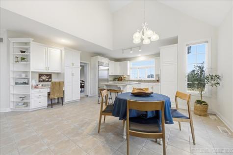 10N800 Highland Trail Hampshire IL 60140