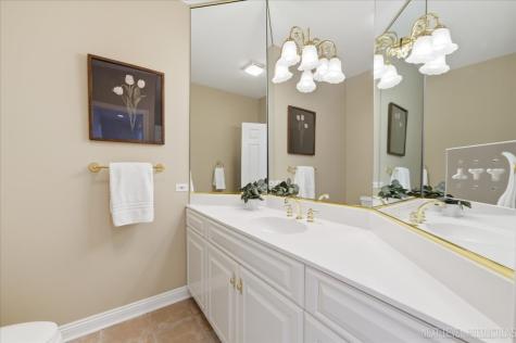 10N800 Highland Trail Hampshire IL 60140