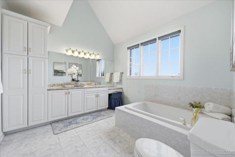 10N800 Highland Trail Hampshire IL 60140
