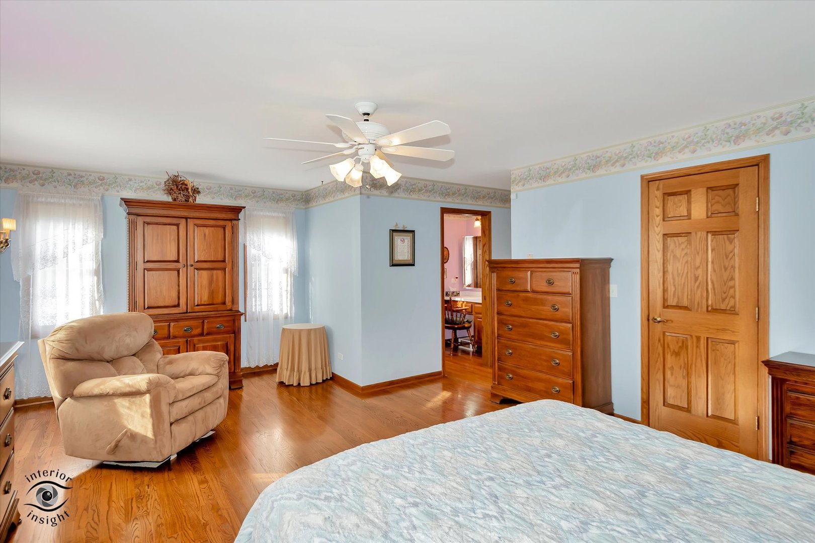 5922 Plymouth Street Downers Grove IL 60516