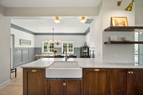 955 East Ringwood Road Lake Forest IL 60045