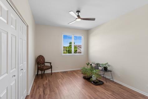 1213 West Lake Drive Cary IL 60013