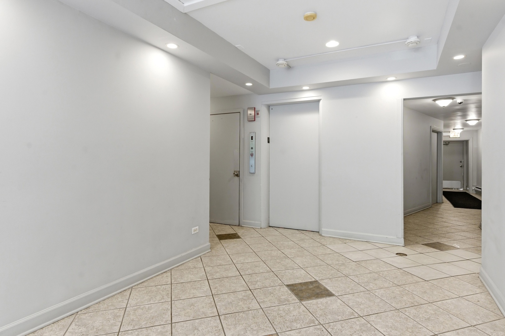 5854 North Kenmore Avenue Chicago IL 60660