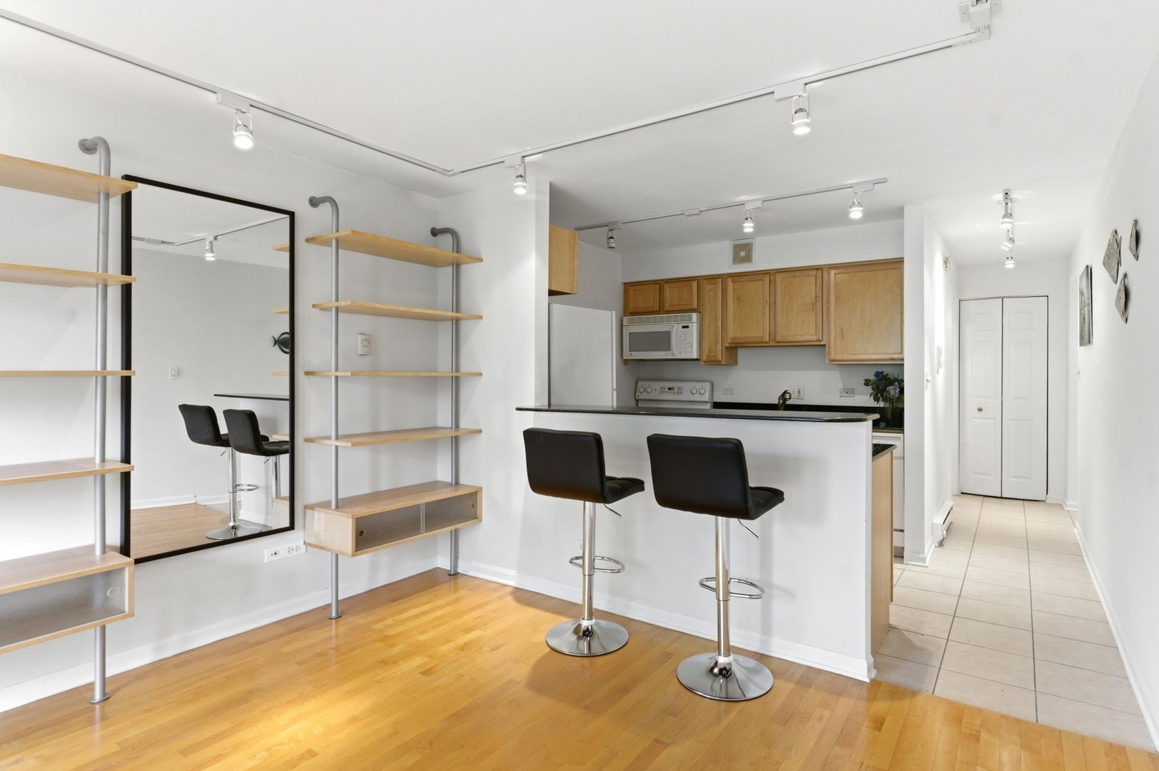 5854 North Kenmore Avenue Chicago IL 60660