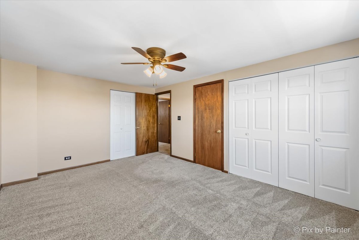815 Mansfield Court Schaumburg IL 60194
