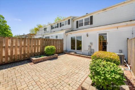 815 Mansfield Court Schaumburg IL 60194