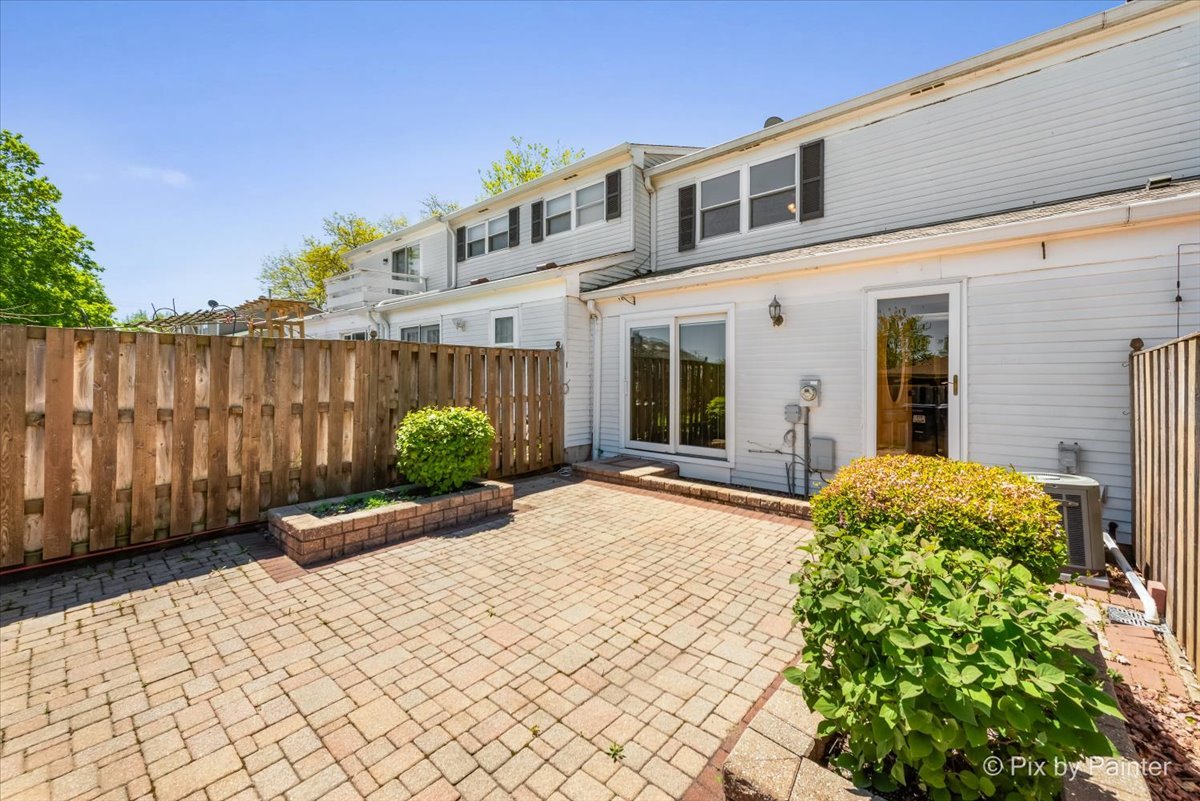 815 Mansfield Court Schaumburg IL 60194