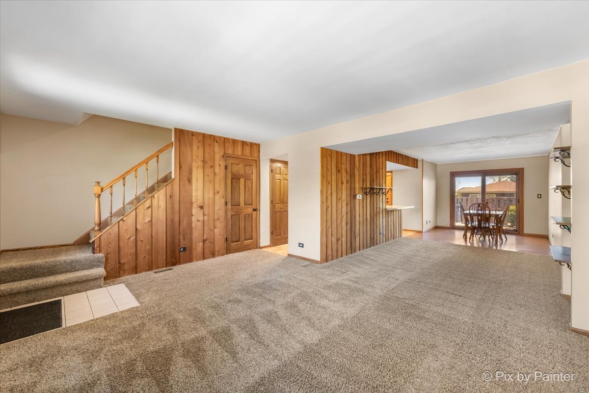 815 Mansfield Court Schaumburg IL 60194