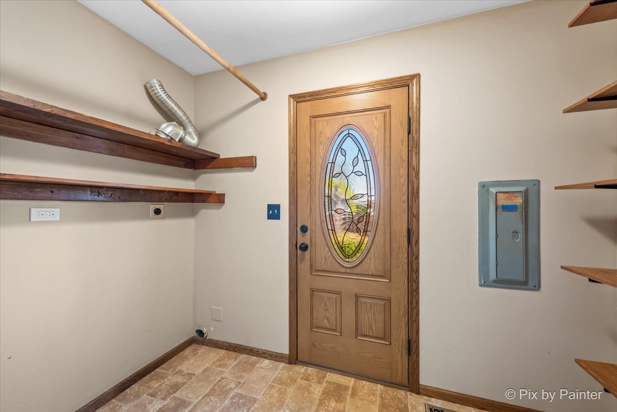 815 Mansfield Court Schaumburg IL 60194