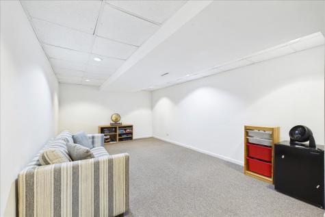 2655 Lindrick Lane Aurora IL 60504