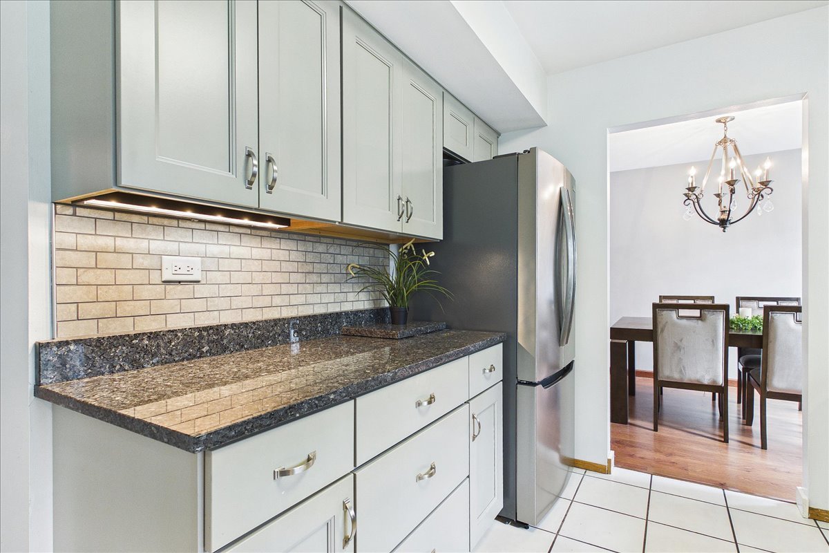2655 Lindrick Lane Aurora IL 60504