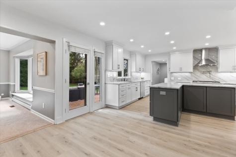 1107 Donegal Lane Northbrook IL 60062